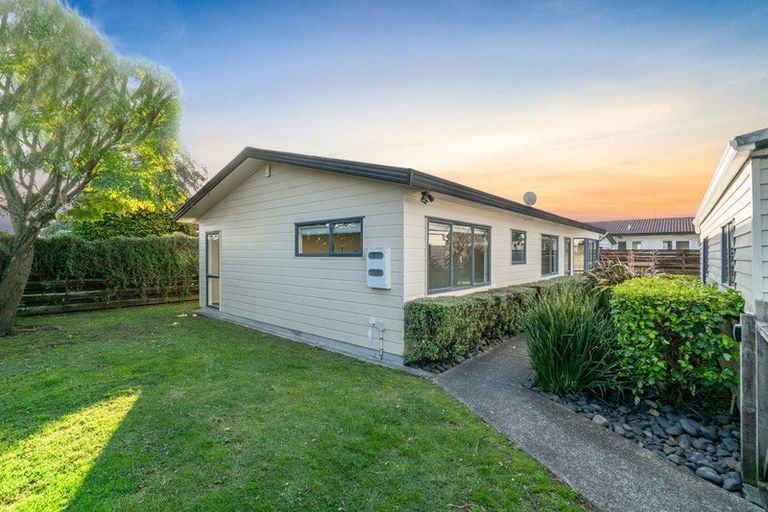 Photo of property in 56 Fernaig Street, Papakura, 2110