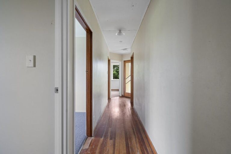 Photo of property in 16 Gordon Terrace, Hunterville, 4730