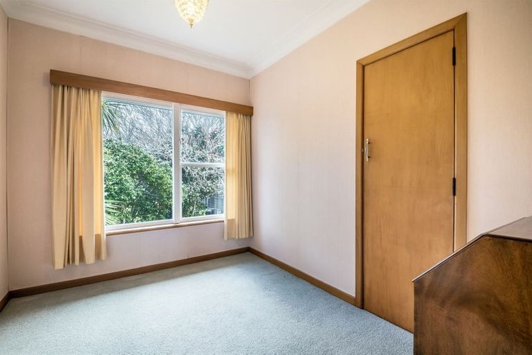 Photo of property in 314 East Coast Road, Forrest Hill, Auckland, 0620