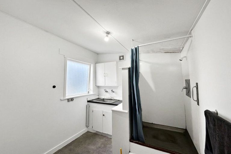 Photo of property in 11 Kelvin Street, Aramoho, Wanganui, 4500