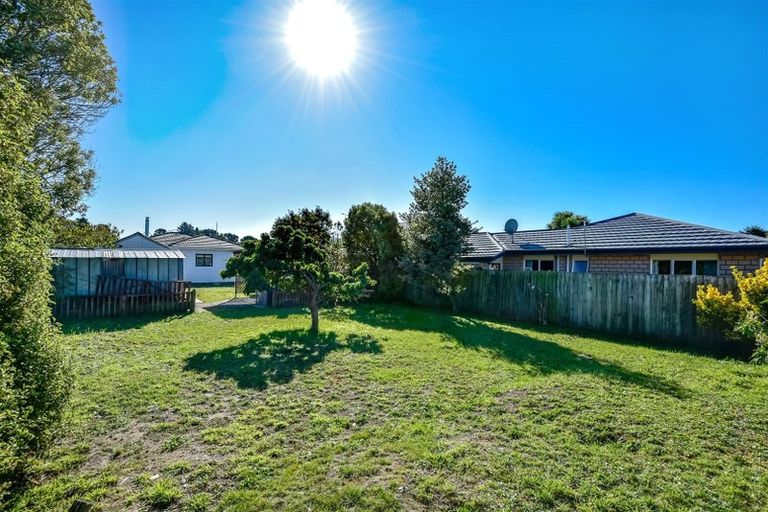 Photo of property in 266 Wainoni Road, Avondale, Christchurch, 8061