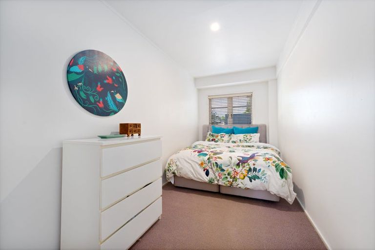 Photo of property in 9 Koromiko Street, New Lynn, Auckland, 0600