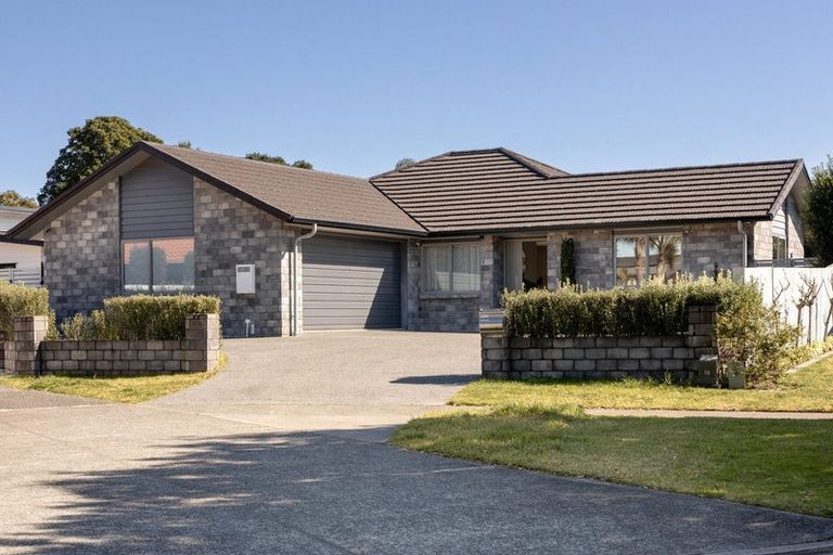 Photo of property in 32 Nautilus Drive, Papamoa Beach, Papamoa, 3118