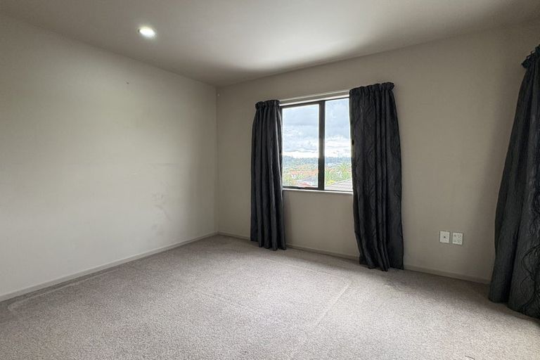 Photo of property in 9/3 Orwell Road, Greenhithe, Auckland, 0632