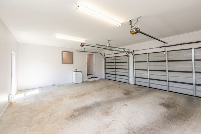 Photo of property in 15 Buckingham Place, Springvale, Whanganui, 4501