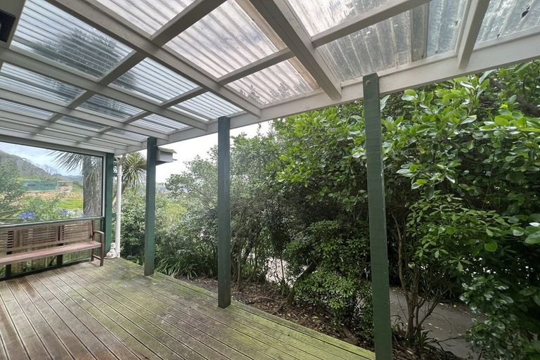 Photo of property in 3 North Street, Mokau, 4376