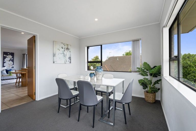 Photo of property in 70 Aberfeldy Avenue, Highland Park, Auckland, 2010