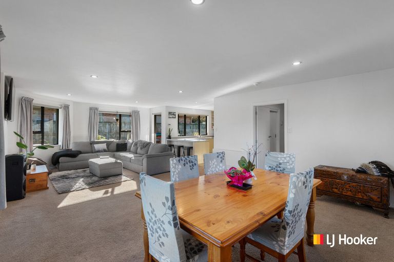 Photo of property in 1 White Hart Lane, Mosgiel, 9024