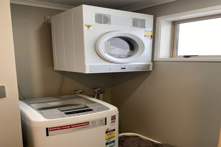 Photo of property in 4/114 Old Farm Road, Hamilton East, Hamilton, 3216