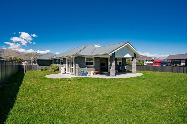 Photo of property in 20 Stowell Drive, Cromwell, 9310