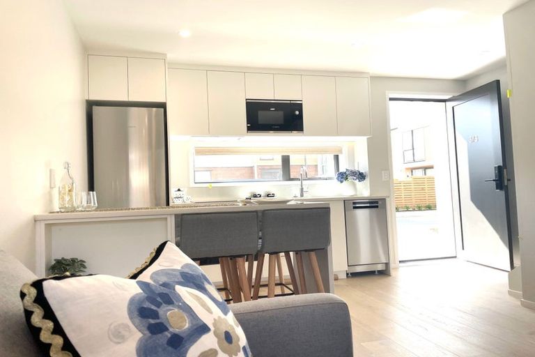 Photo of property in 2/19 Parson Lane, Papatoetoe, Auckland, 2025