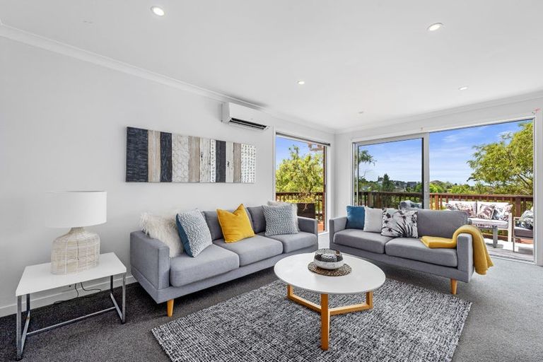 Photo of property in 431 Don Buck Road, Massey, Auckland, 0614