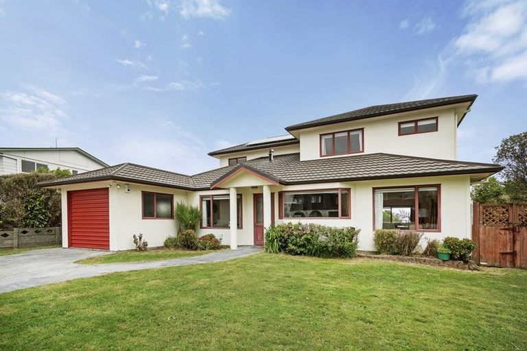 Photo of property in 58 Cypress Drive, Maungaraki, Lower Hutt, 5010