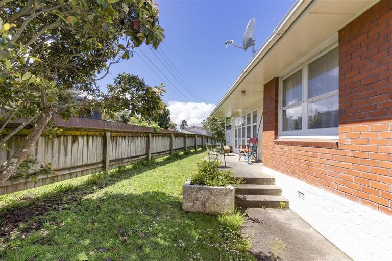 Photo of property in 39 Christmas Road, Manurewa, Auckland, 2102
