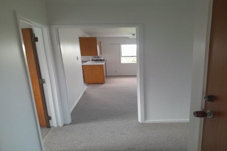 Photo of property in 1/2 Northwick Place, Hillcrest, Auckland, 0627