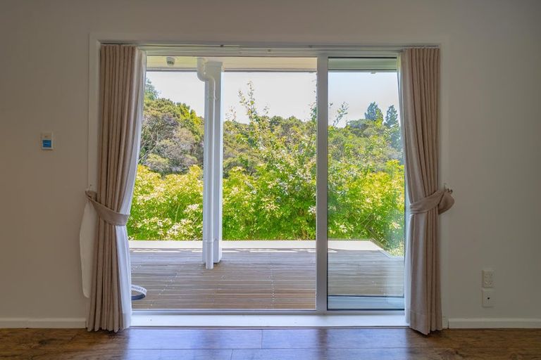 Photo of property in 27 Ian Marwick Place, Birkenhead, Auckland, 0626