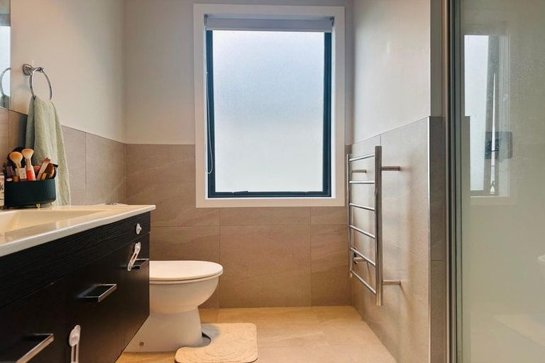 Photo of property in 10 Hopuni Way, Takanini, 2112