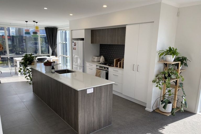 Photo of property in 22 Taitonga Lane, Stanmore Bay, Whangaparaoa, 0932