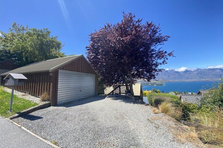 Photo of property in 31a Greenstone Place, Fernhill, Queenstown, 9300