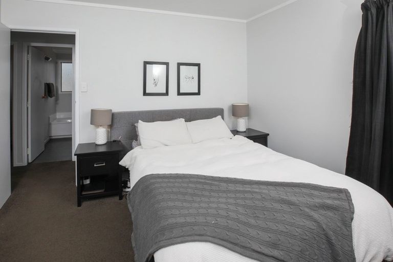 Photo of property in 24 Jasmine Avenue, Dinsdale, Hamilton, 3204