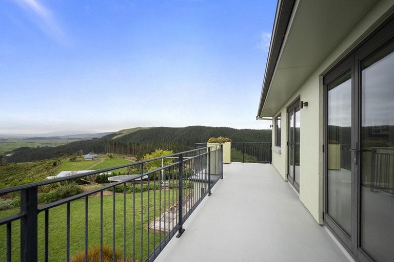 Photo of property in 20 Pineland Drive, Turitea, Palmerston North, 4472