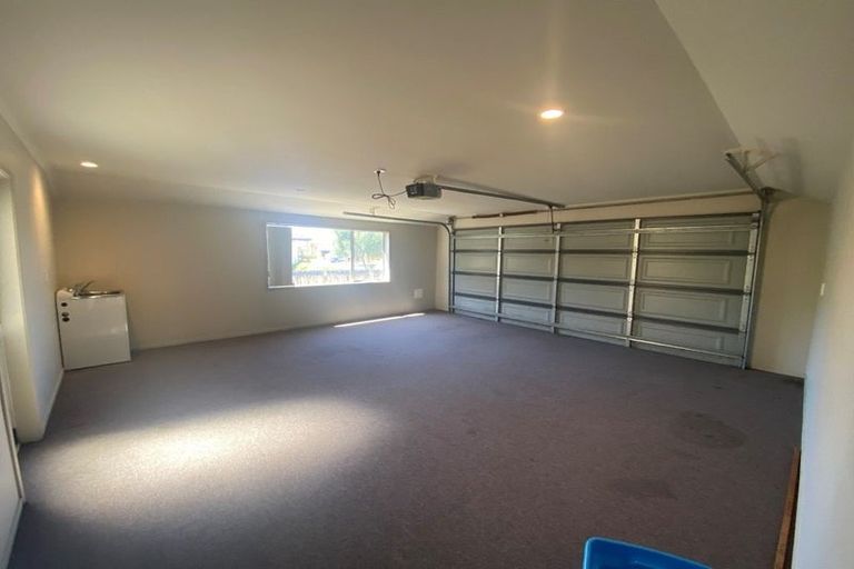 Photo of property in 37 Gibson Place, Papamoa Beach, Papamoa, 3118