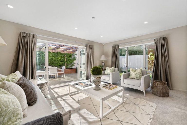 Photo of property in 165 Blighs Road, Strowan, Christchurch, 8052