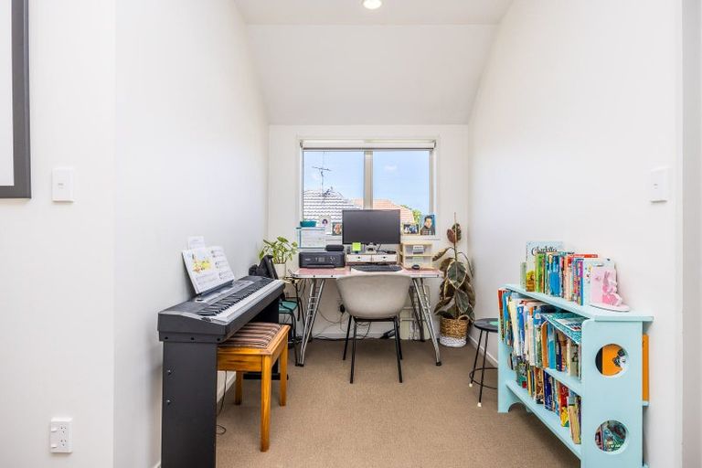 Photo of property in 51 Hart Road, Hauraki, Auckland, 0622