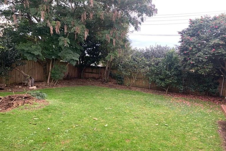Photo of property in 10 View Road, Papakura, 2110