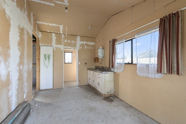 Photo of property in 74 Atkinson Avenue, Otaki Beach, Otaki, 5512