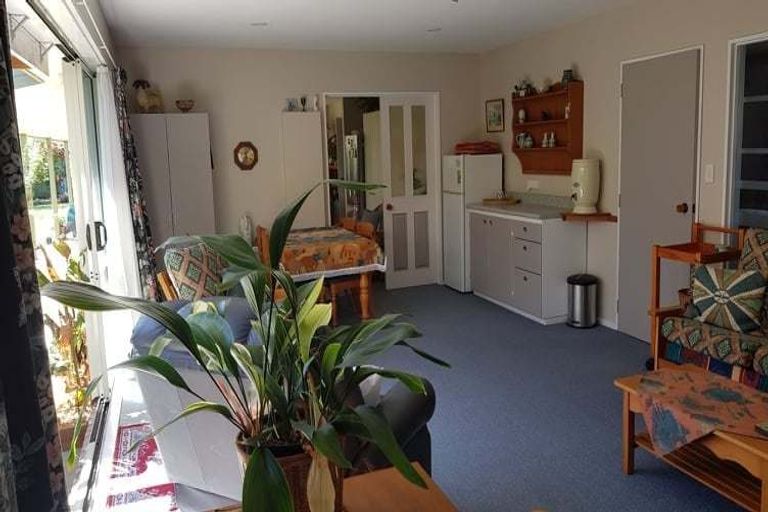 Photo of property in 9a Thomson Street, Tinwald, Ashburton, 7700