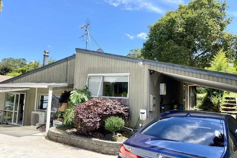 Photo of property in 14 Scotstoun Place, Glen Eden, Auckland, 0602