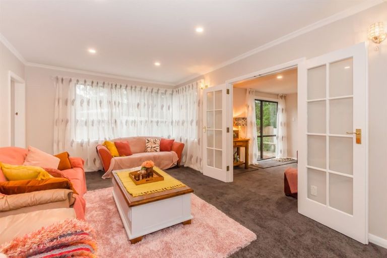 Photo of property in 48 Hookway Grove, Paraparaumu, 5032