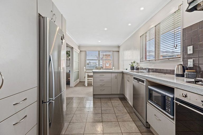 Photo of property in 2 Longwood Lane, Otumoetai, Tauranga, 3110