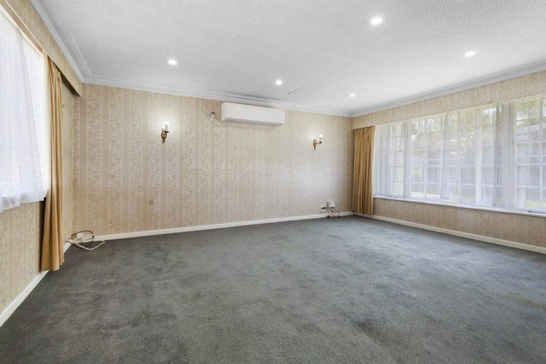 Photo of property in 9 Airdrie Avenue, Epuni, Lower Hutt, 5011