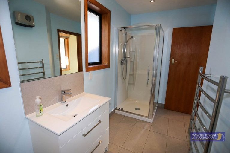 Photo of property in 3 Bevington Street, Avonhead, Christchurch, 8042