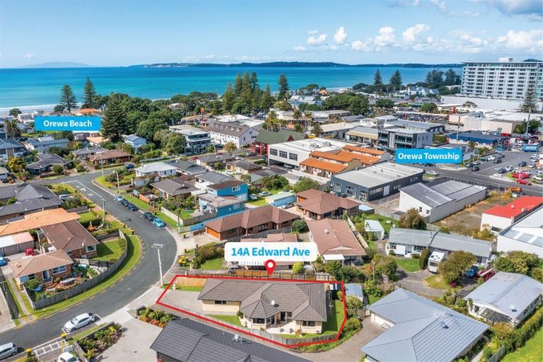 Photo of property in 14a Edward Avenue, Orewa, 0931