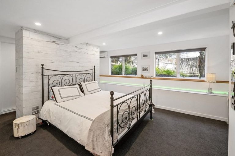 Photo of property in 20 Waima Crescent, Titirangi, Auckland, 0604