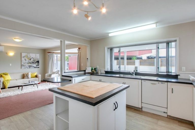 Photo of property in 136 Auckland Road, Greenmeadows, Napier, 4112