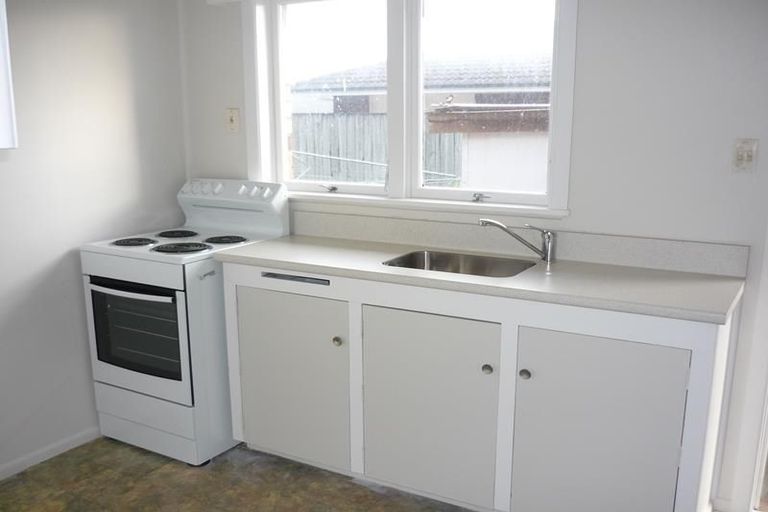 Photo of property in 2/120 Puhinui Road, Papatoetoe, Auckland, 2104