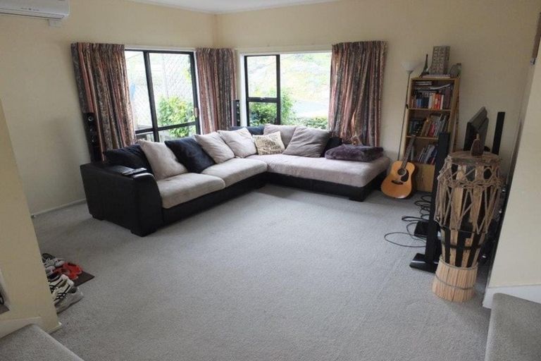 Photo of property in 113 Houghton Bay Road, Houghton Bay, Wellington, 6023