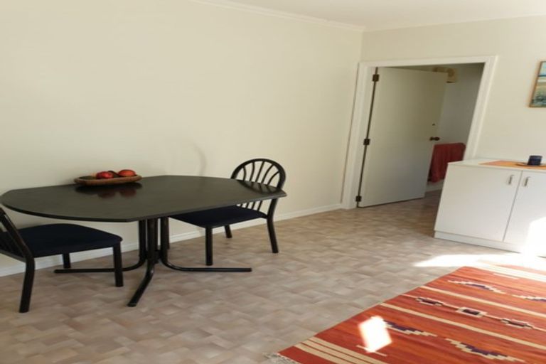 Photo of property in 20 Broadway, Picton, 7220