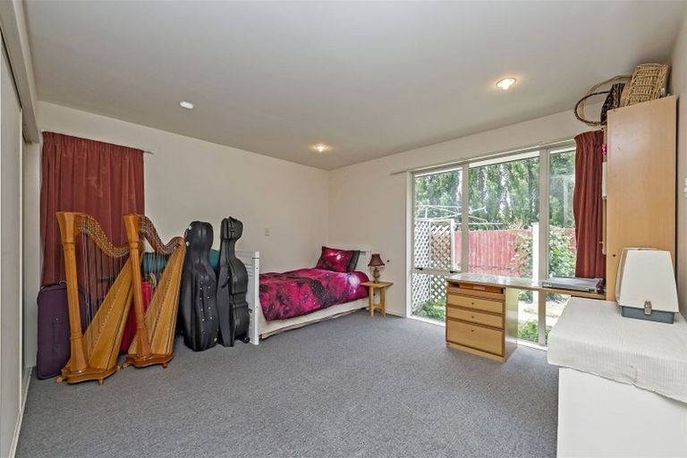 Photo of property in 6 Rosefield Lane, Northcote, Christchurch, 8052