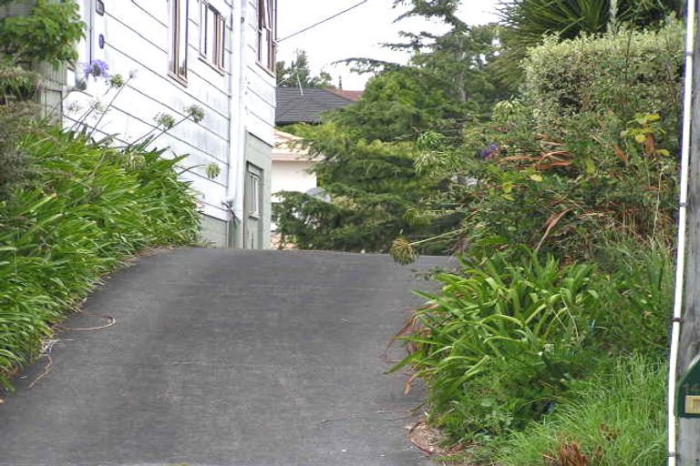 Photo of property in 2/14 Hart Road, Hauraki, Auckland, 0622