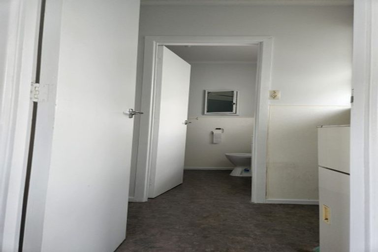 Photo of property in 2 Eden View Road, Sandringham, Auckland, 1025