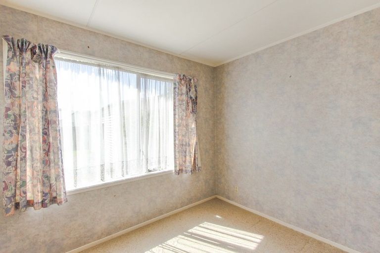 Photo of property in 17 Rewarewa Street, Owhata, Rotorua, 3010