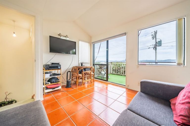 Photo of property in 517c Marine Drive, Sunshine Bay, Lower Hutt, 5013