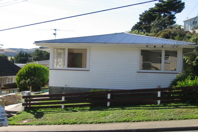 Photo of property in 91 Beazley Avenue, Paparangi, Wellington, 6037