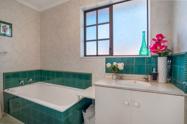Photo of property in 16c Clyde Street, Winton, 9720