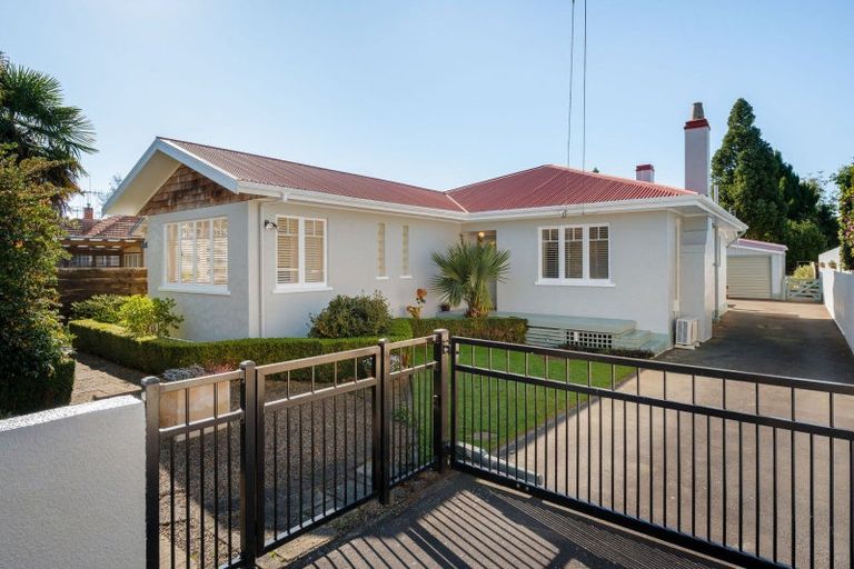 Photo of property in 2 Saint Olpherts Avenue, Hamilton East, Hamilton, 3216